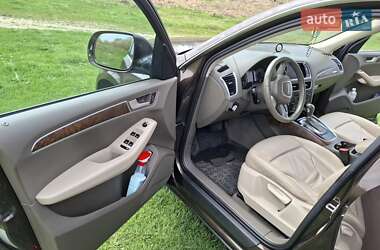 Внедорожник / Кроссовер Audi Q5 2011 в 