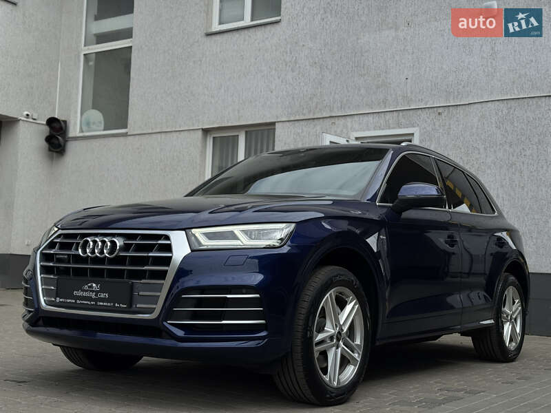 Позашляховик / Кросовер Audi Q5 2020 в Луцьку