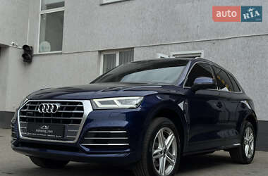 Внедорожник / Кроссовер Audi Q5 2020 в 