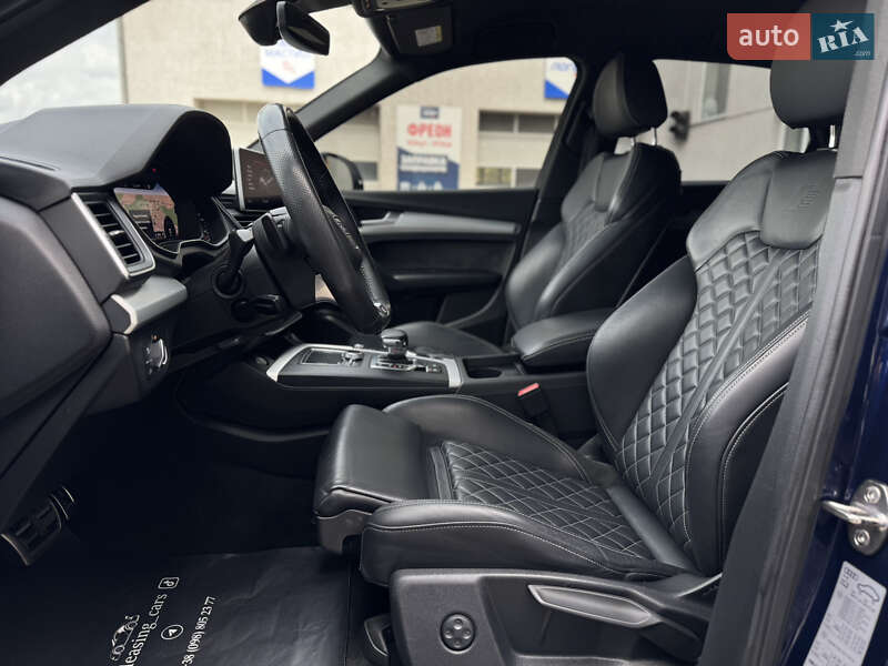 Позашляховик / Кросовер Audi Q5 2020 в Луцьку