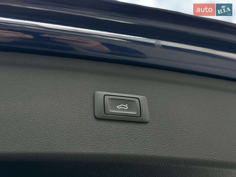 Позашляховик / Кросовер Audi Q5 2020 в Луцьку