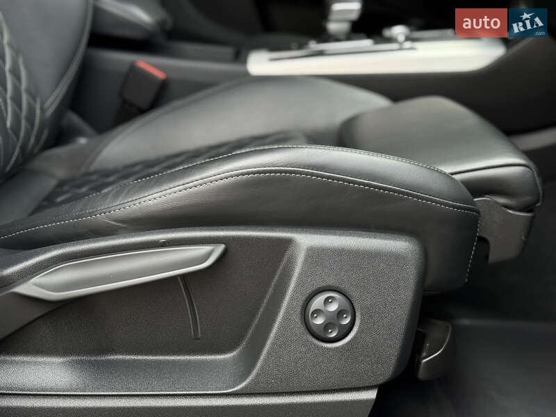 Позашляховик / Кросовер Audi Q5 2020 в Луцьку