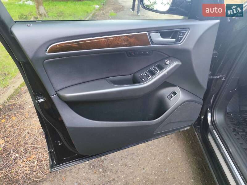 Внедорожник / Кроссовер Audi Q5 2015 в Луцке