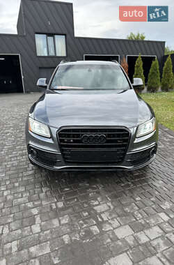 Внедорожник / Кроссовер Audi Q5 2015 в 