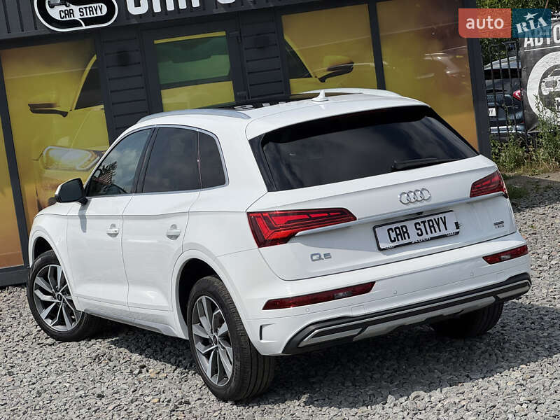 Позашляховик / Кросовер Audi Q5 2020 в Стрию