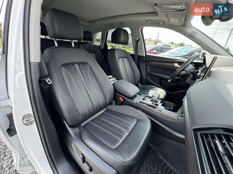 Позашляховик / Кросовер Audi Q5 2020 в Стрию