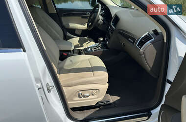 Внедорожник / Кроссовер Audi Q5 2015 в 