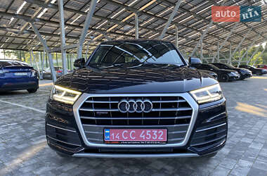 Внедорожник / Кроссовер Audi Q5 2017 в 