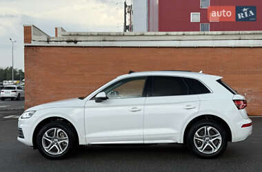 Внедорожник / Кроссовер Audi Q5 2019 в 
