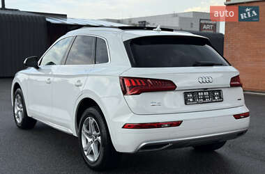 Внедорожник / Кроссовер Audi Q5 2019 в 