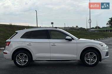 Внедорожник / Кроссовер Audi Q5 2019 в 