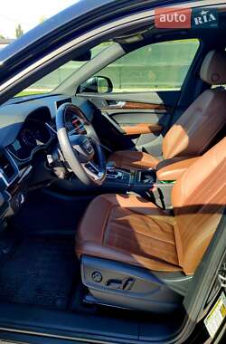 Внедорожник / Кроссовер Audi Q5 2019 в 