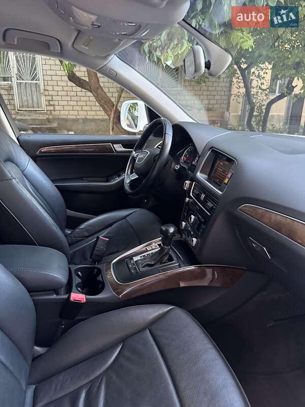 Позашляховик / Кросовер Audi Q5 2015 в Болграді