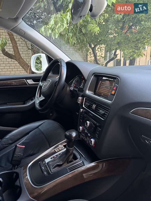 Позашляховик / Кросовер Audi Q5 2015 в Болграді