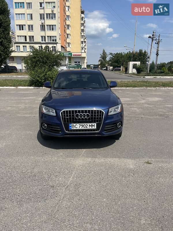 Внедорожник / Кроссовер Audi Q5 2015 в 
