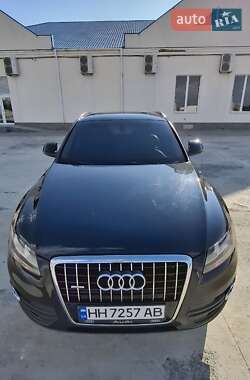Позашляховик / Кросовер Audi Q5 2010 в 