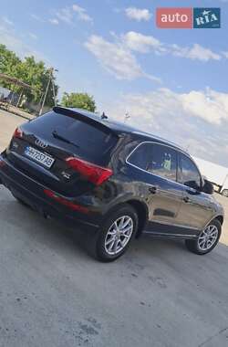 Позашляховик / Кросовер Audi Q5 2010 в 