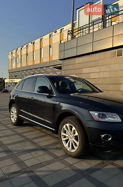 Внедорожник / Кроссовер Audi Q5 2015 в 