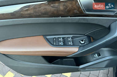 Позашляховик / Кросовер Audi Q5 2019 в 
