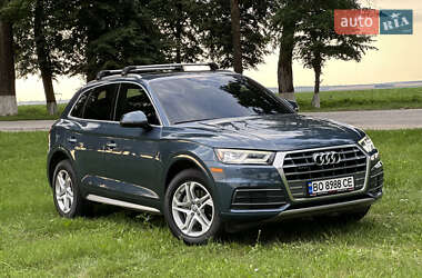 Внедорожник / Кроссовер Audi Q5 2017 в 