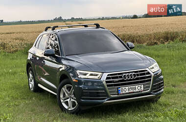 Внедорожник / Кроссовер Audi Q5 2017 в 