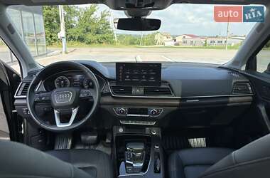 Внедорожник / Кроссовер Audi Q5 2021 в 