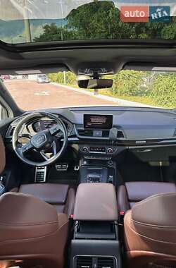 Внедорожник / Кроссовер Audi Q5 2017 в 