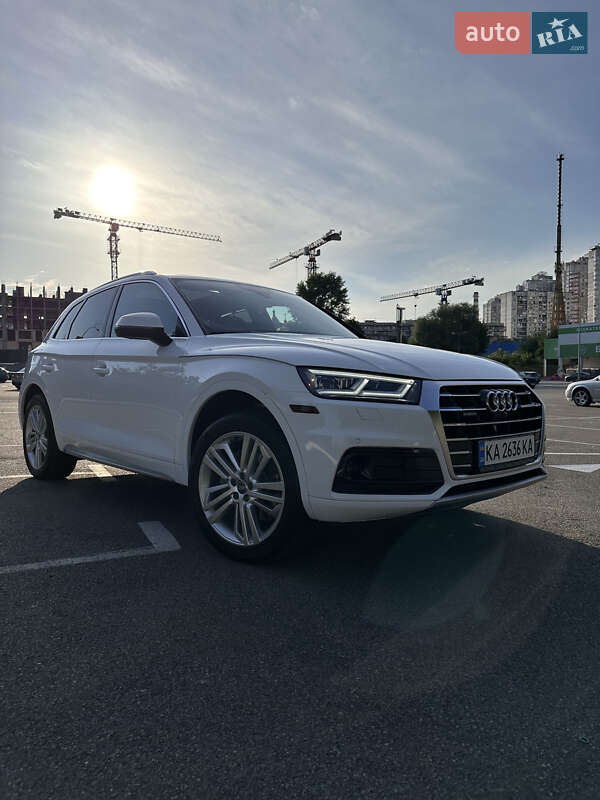 Внедорожник / Кроссовер Audi Q5 2017 в Киеве