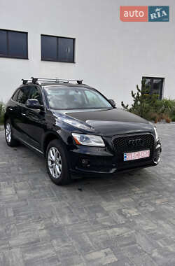 Внедорожник / Кроссовер Audi Q5 2016 в 