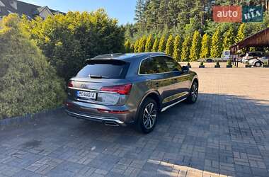 Внедорожник / Кроссовер Audi Q5 2021 в 