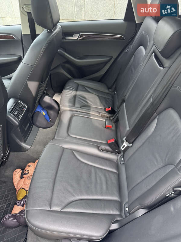 Внедорожник / Кроссовер Audi Q5 2012 в Киеве