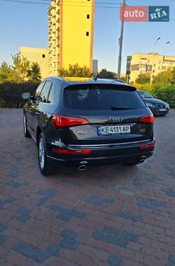 Внедорожник / Кроссовер Audi Q5 2015 в 
