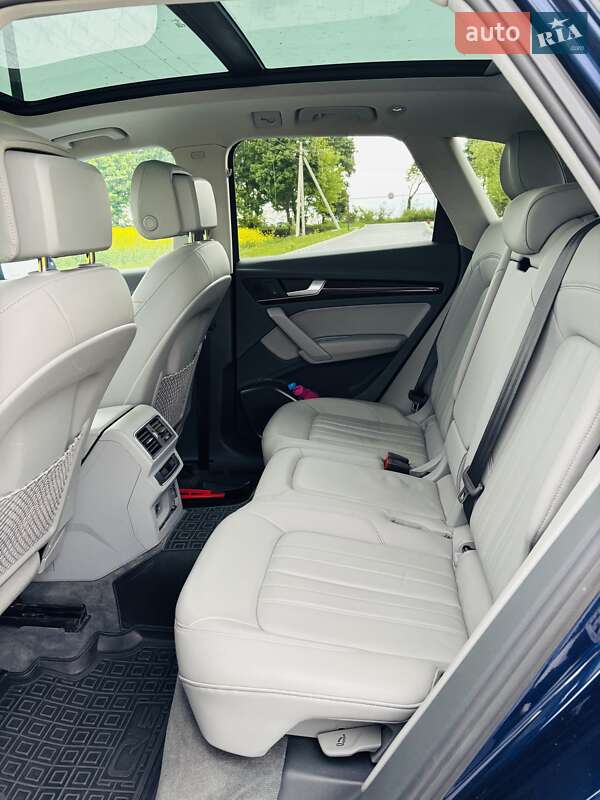 Внедорожник / Кроссовер Audi Q5 2019 в Львове фото 19 Внедорожник / Кроссовер Audi Q5 2019 в Львове