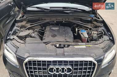 Внедорожник / Кроссовер Audi Q5 2016 в 