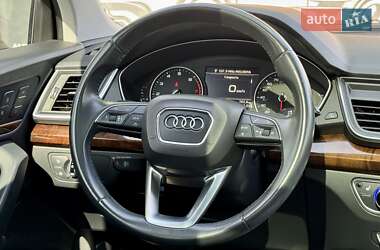 Внедорожник / Кроссовер Audi Q5 2017 в 