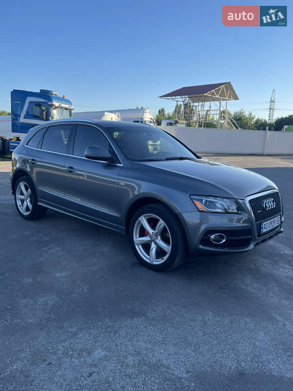 Внедорожник / Кроссовер Audi Q5 2011 в Виноградове