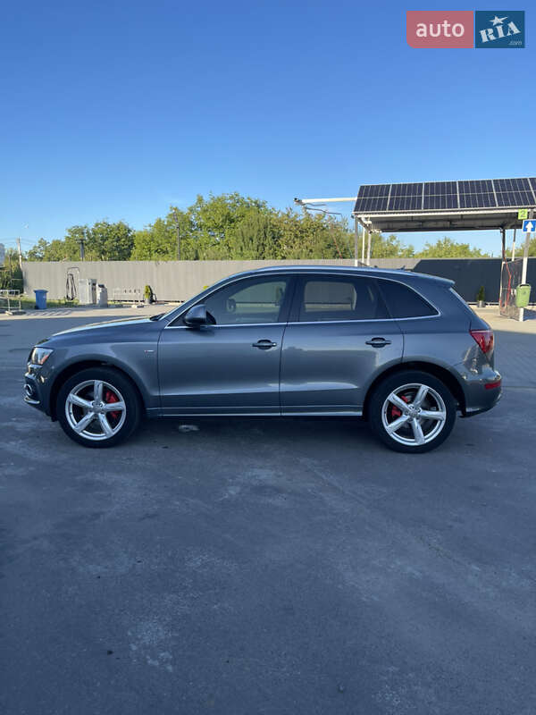 Внедорожник / Кроссовер Audi Q5 2011 в Виноградове