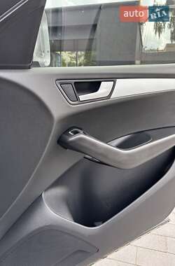 Внедорожник / Кроссовер Audi Q5 2009 в 