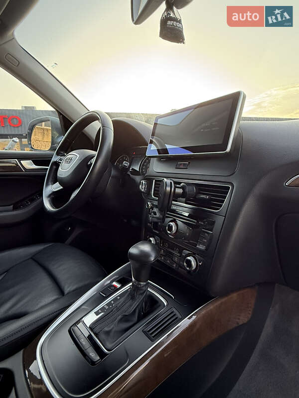 Позашляховик / Кросовер Audi Q5 2016 в Вознесенську