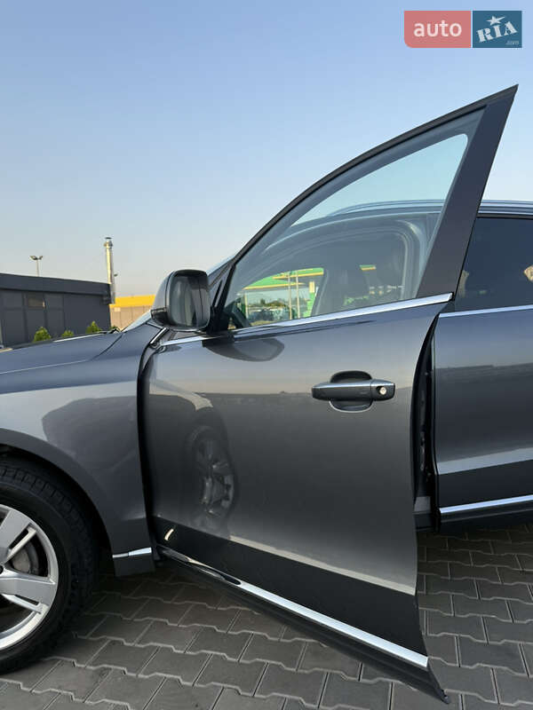 Позашляховик / Кросовер Audi Q5 2016 в Вознесенську