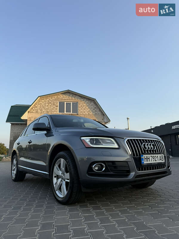 Позашляховик / Кросовер Audi Q5 2016 в Вознесенську