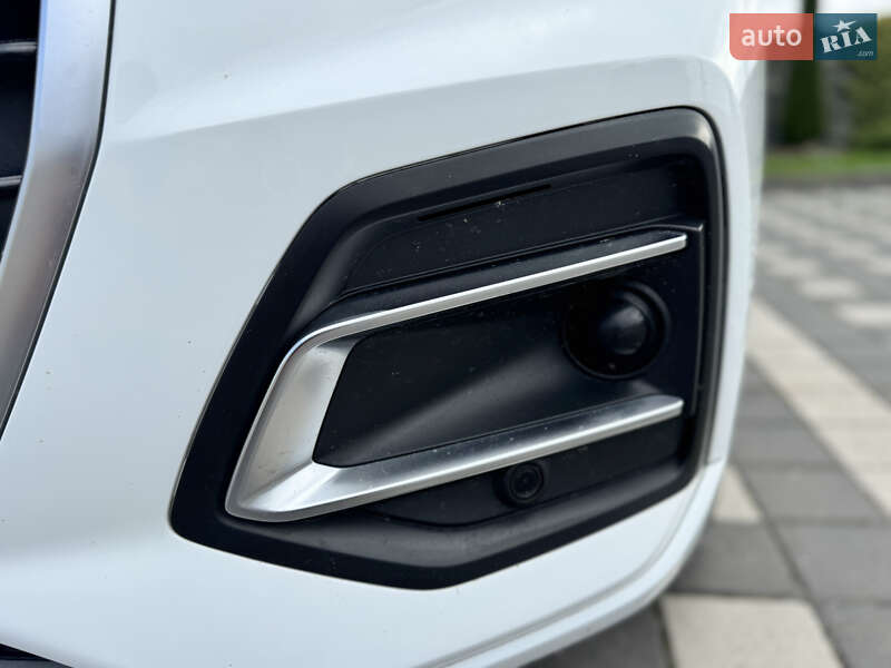 Внедорожник / Кроссовер Audi Q5 2020 в Стрые