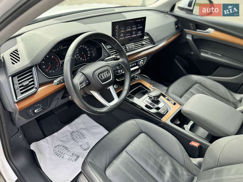 Внедорожник / Кроссовер Audi Q5 2020 в Стрые