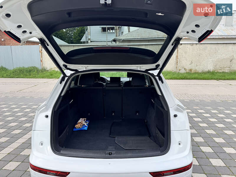 Внедорожник / Кроссовер Audi Q5 2020 в Стрые