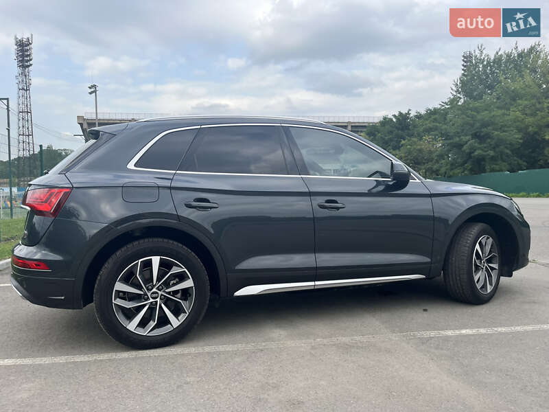 Внедорожник / Кроссовер Audi Q5 2021 в Ивано-Франковске
