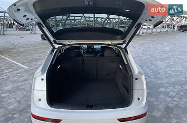 Внедорожник / Кроссовер Audi Q5 2019 в 