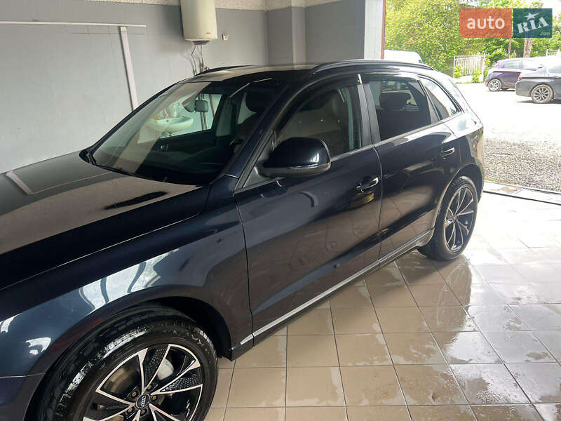 Внедорожник / Кроссовер Audi Q5 2013 в Львове