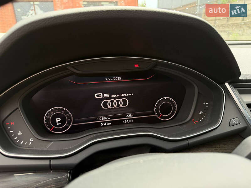 Позашляховик / Кросовер Audi Q5 2017 в Києві