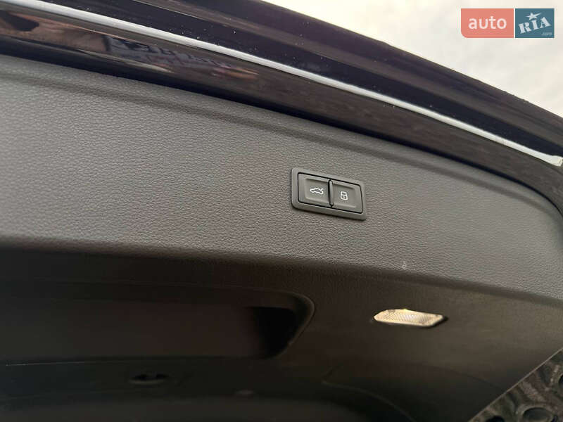 Позашляховик / Кросовер Audi Q5 2017 в Києві