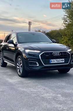 Внедорожник / Кроссовер Audi Q5 2021 в Киеве